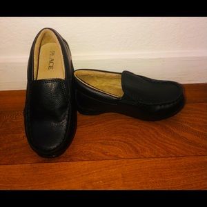 The Children’s Place toddlers black loafers